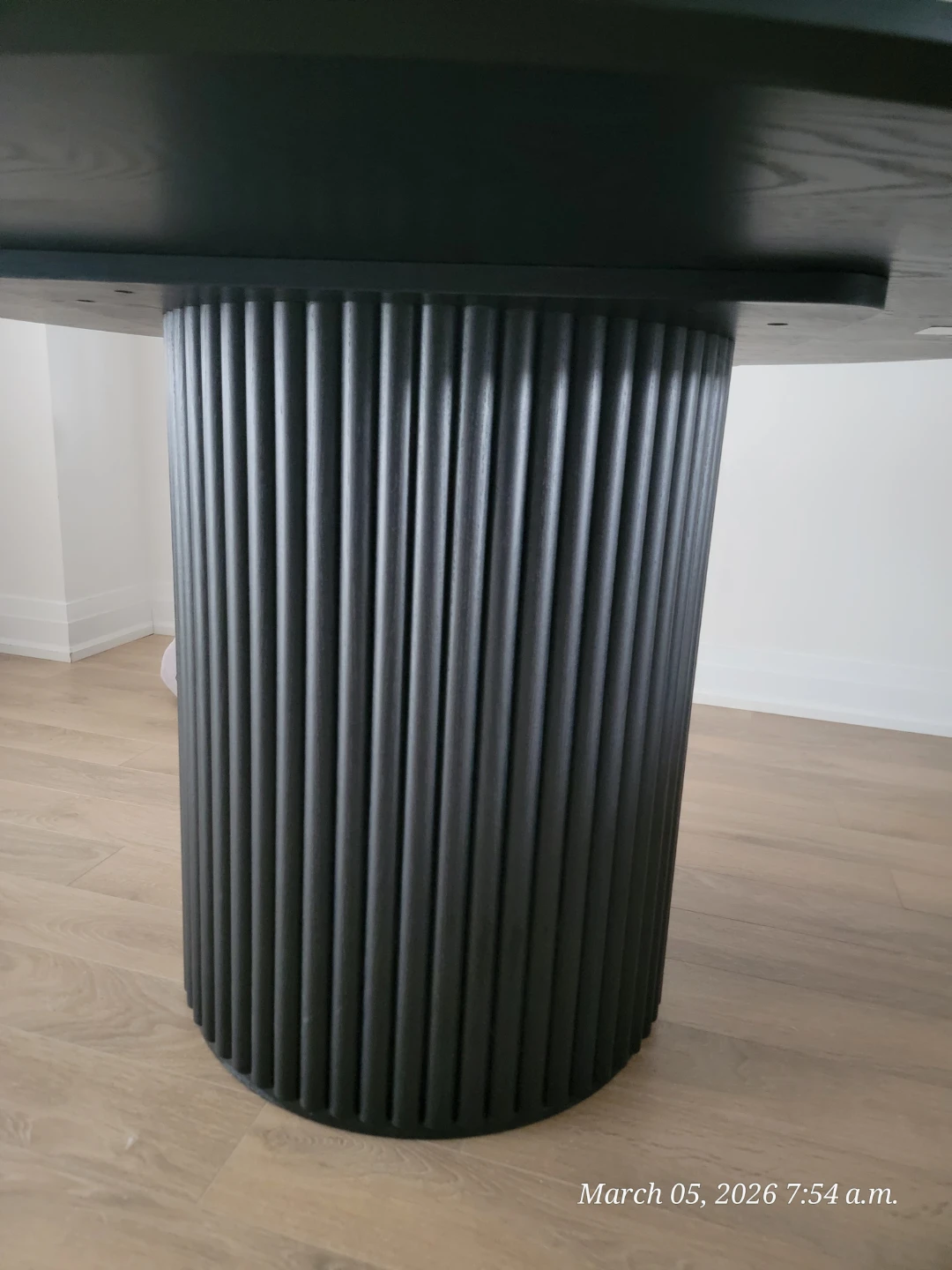 Contemporary dining table - photo 5