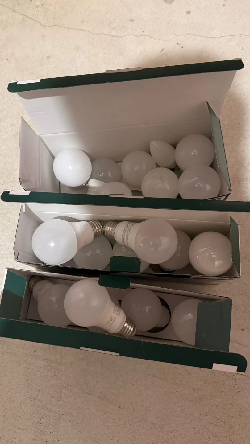 Premier LED Light Bulbs - 9W 750 Lumens 3000K (Pack of 12)