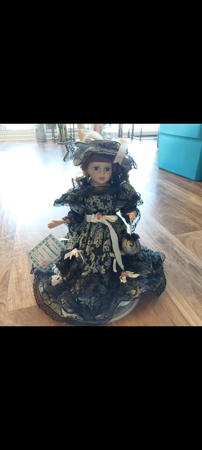 Cathay Collection Limited Edition Porcelain Doll - photo 5