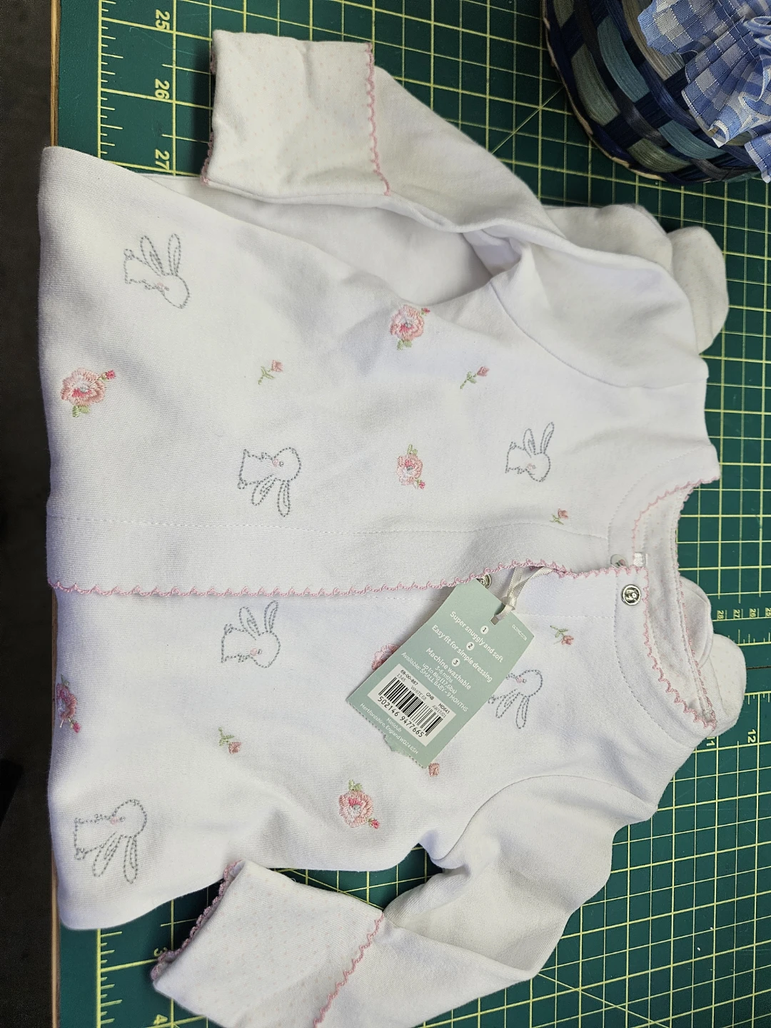 Mini Club Baby Bunny & Rose Sleepsuit - photo 3