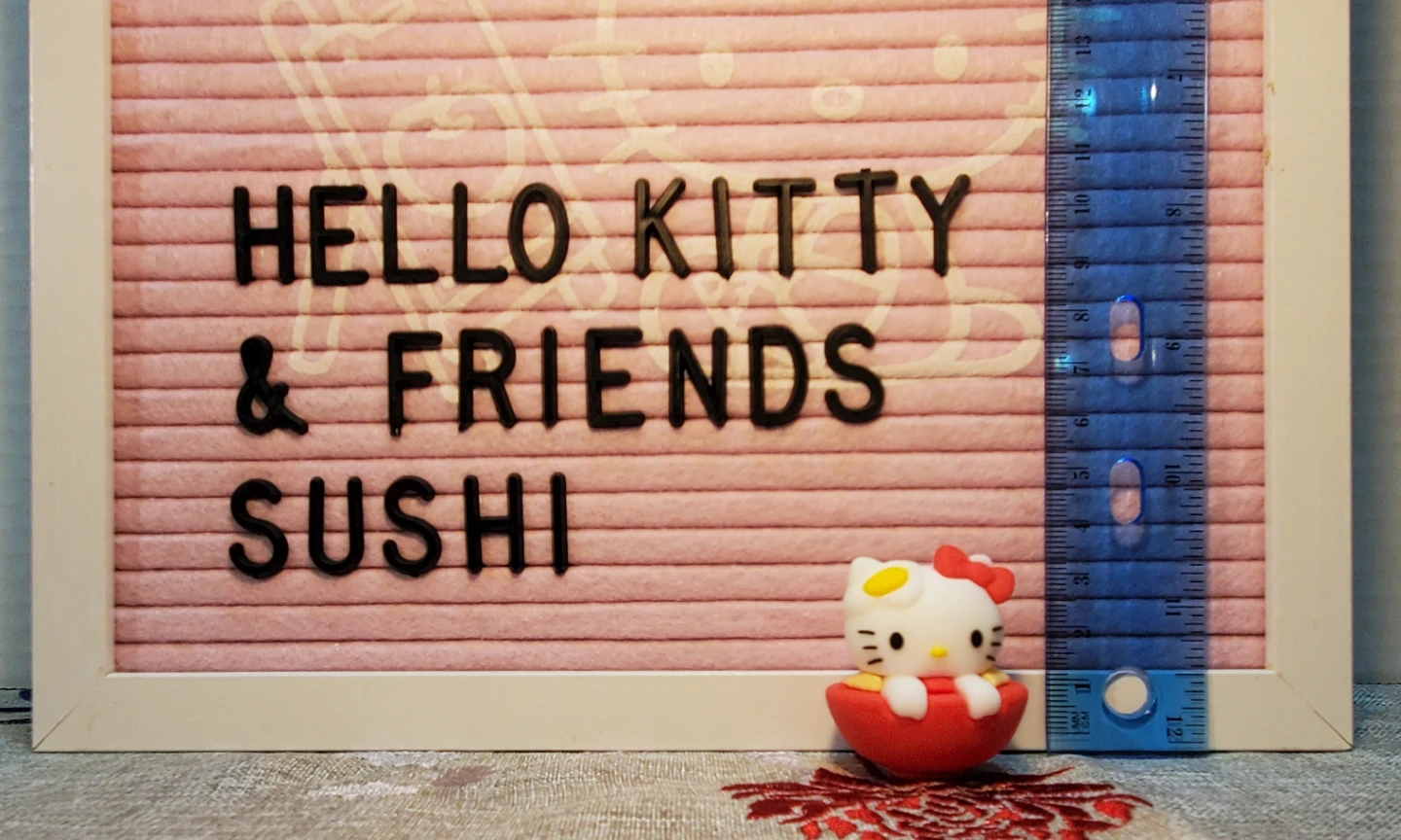 Hello Kitty & Friends Sushi Figure - Hello Kitty