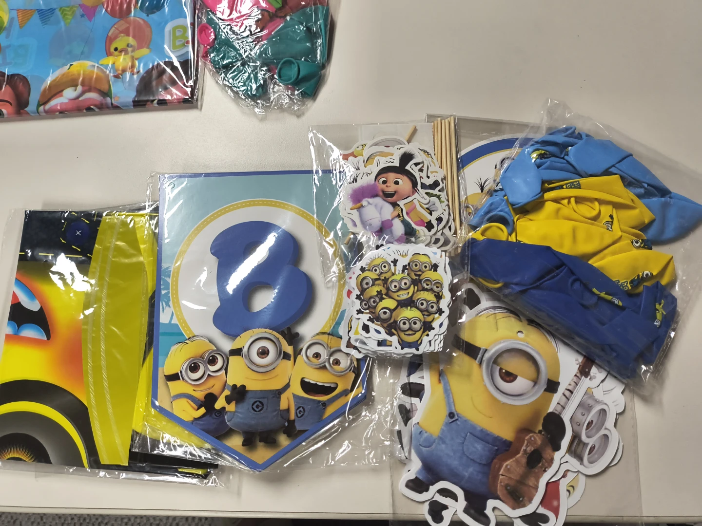 Assorted Kids Party Decor