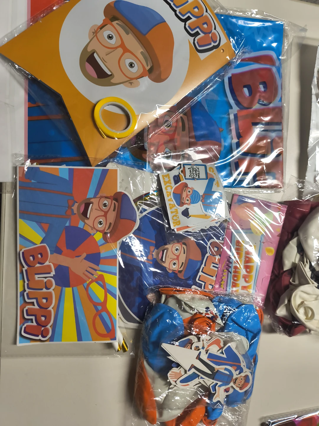 Assorted Kids Party Decor - photo 3