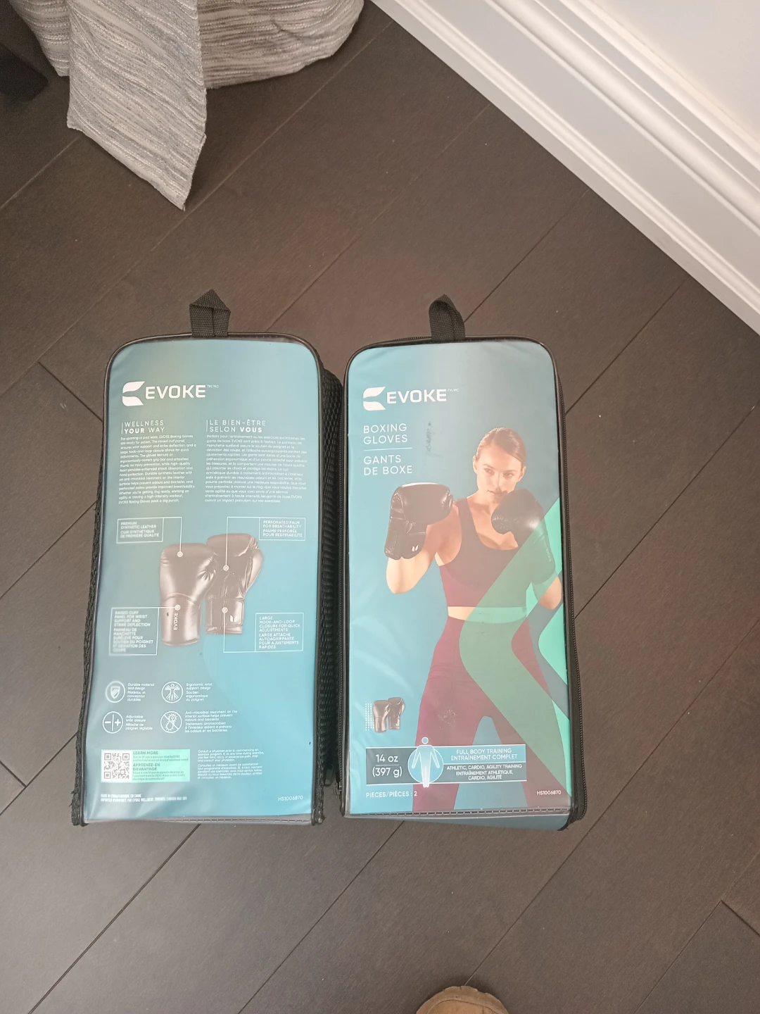 Boxing Gloves, new in package