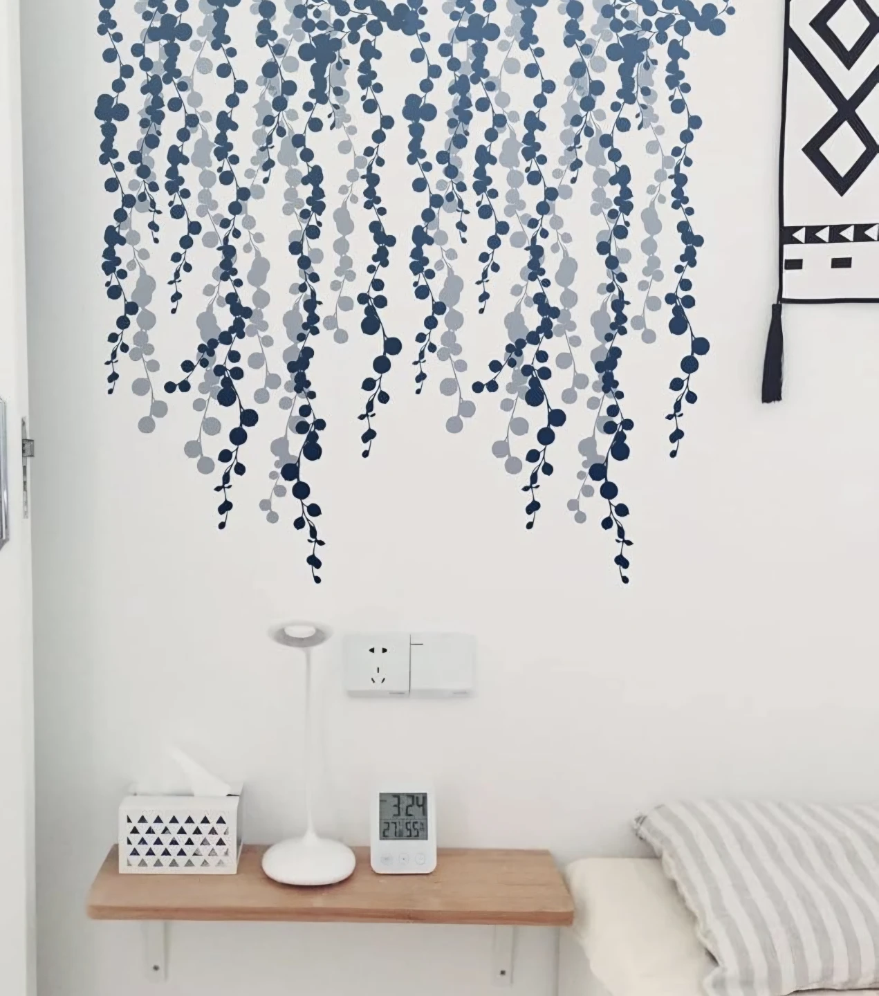 3 Sets Light Gray Blue String of Pearls Peel & Stick Wall Decal