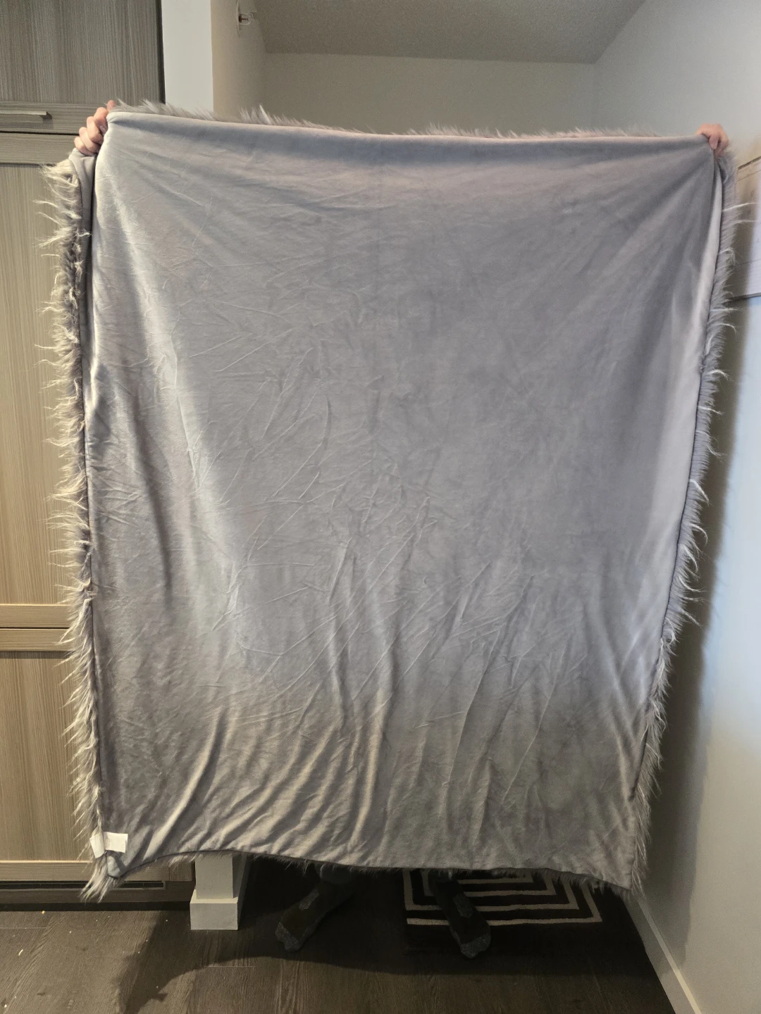 Free blanket - photo 2