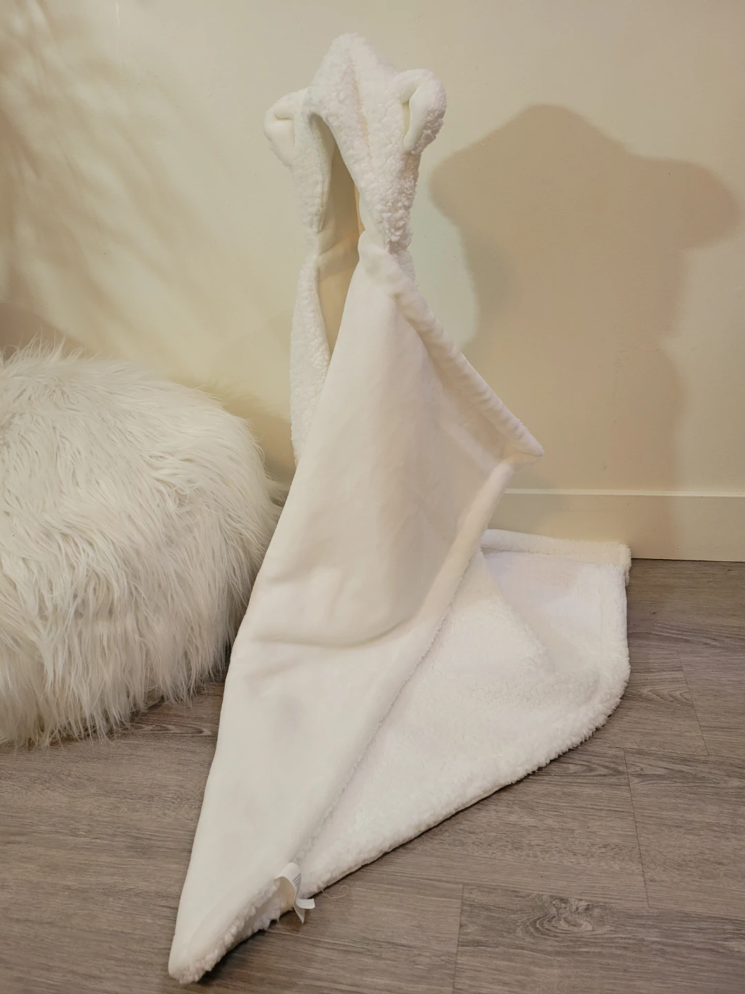 White Sherpa Lined Hooded Baby Blanket - photo 2