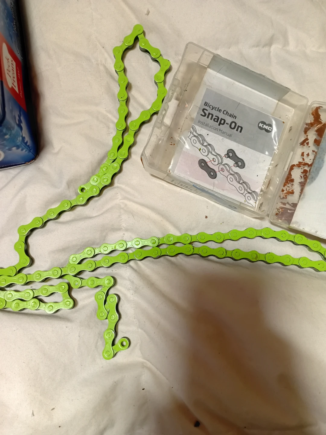 KMC Bicycle Chain Snap-On - Bright Green