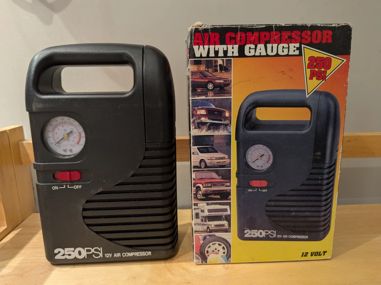 Black 250 PSI 12V Air Compressor with Gauge