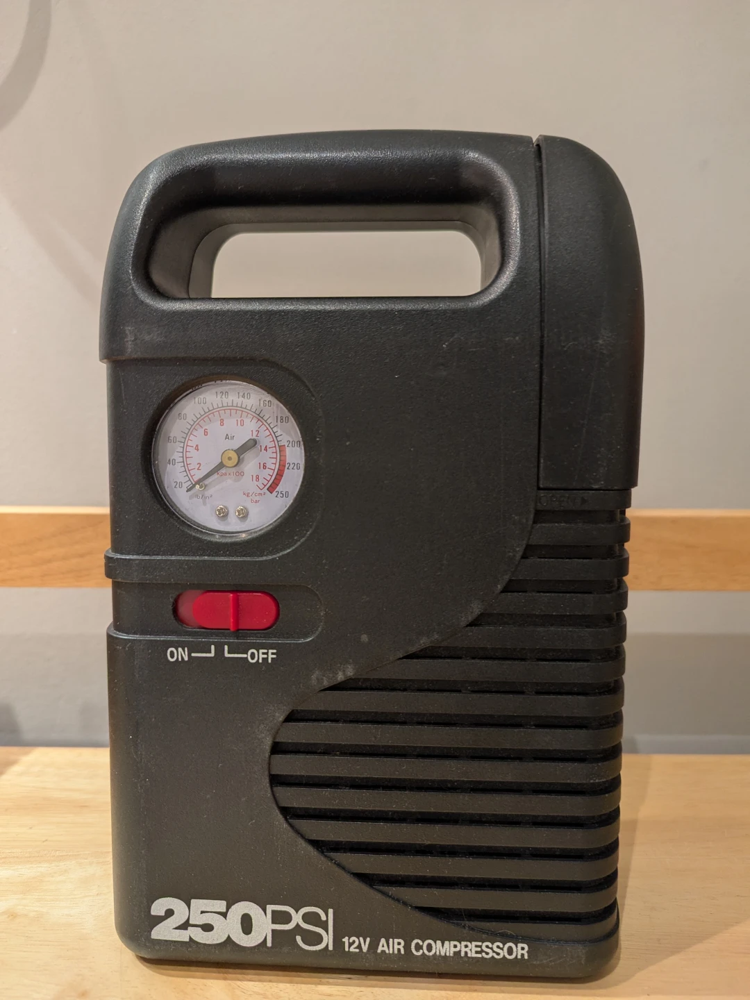 Black 250 PSI 12V Air Compressor with Gauge - photo 2