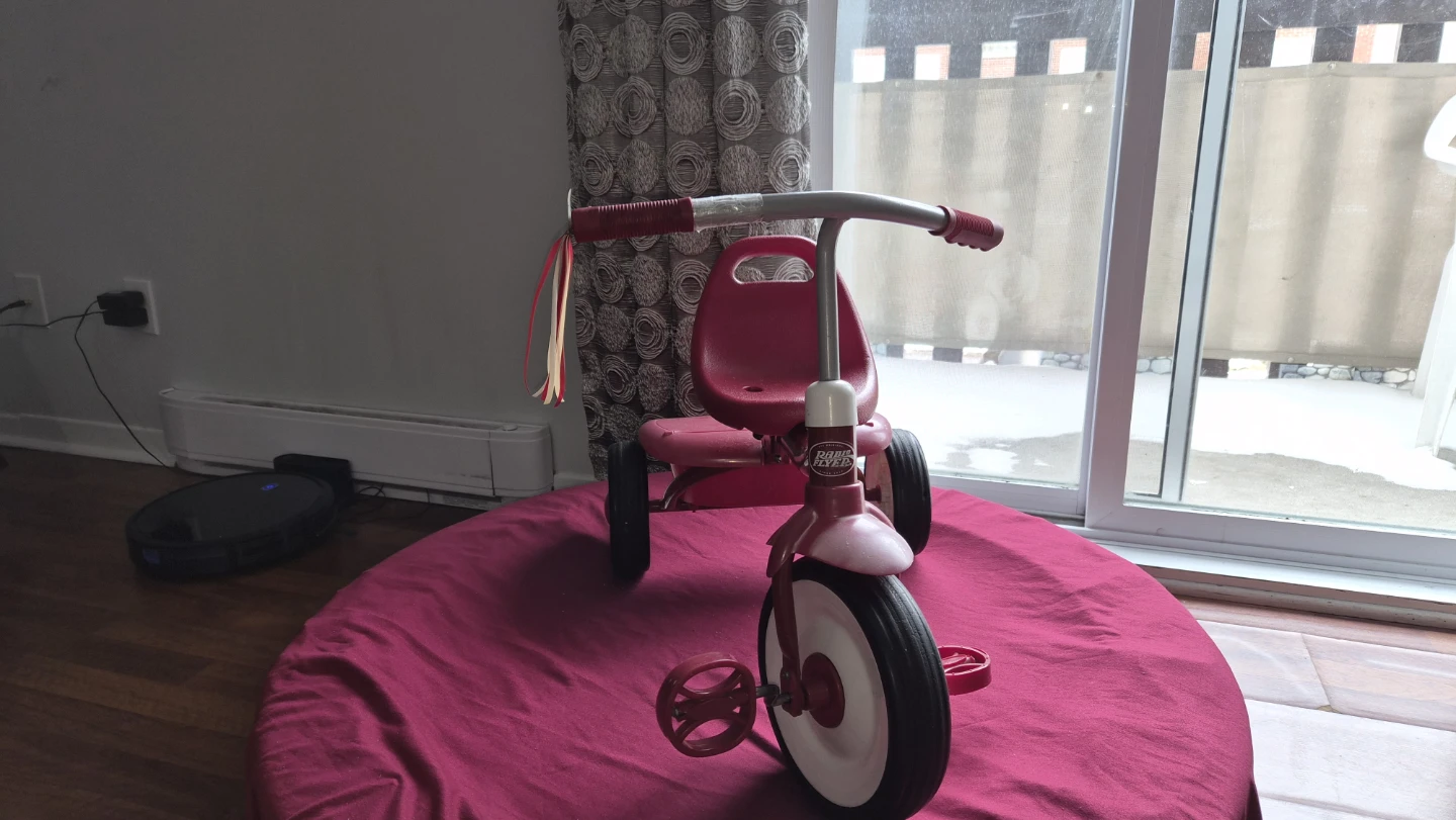 Radio Flyer Red Tricycle with Storage Bin - photo 5