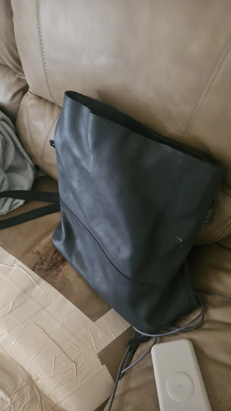 Roots Black Leather Bag - photo 2