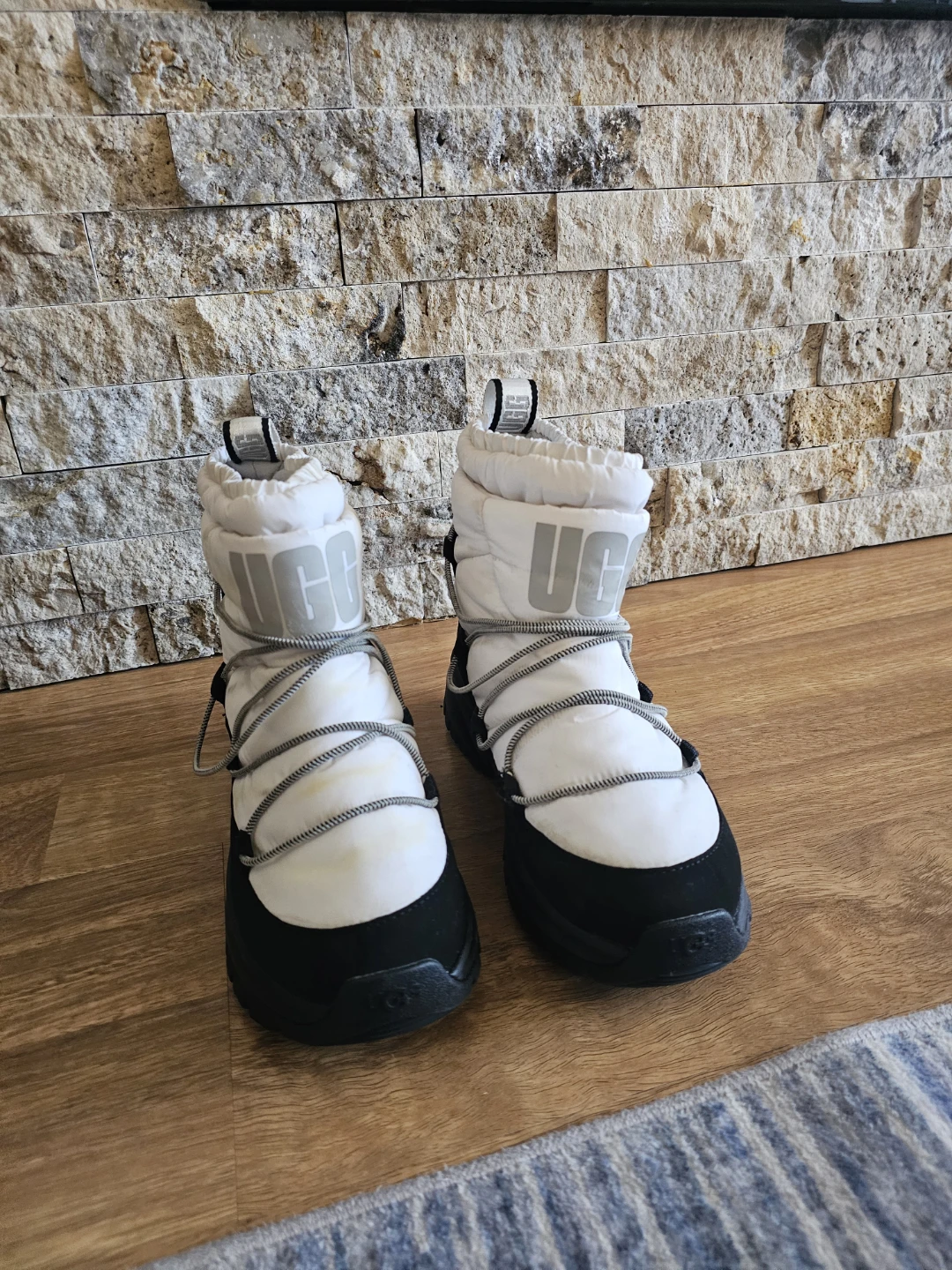 UGG Women's Neumel Puffer Boots - photo 3