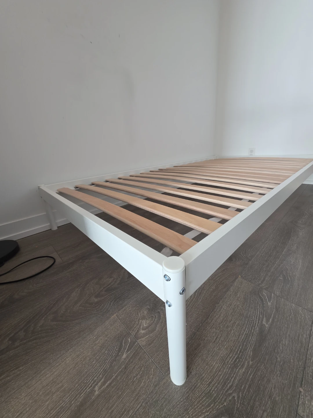 VEVELSTAD IKEA - White Single Bed Frame with Slats - photo 3