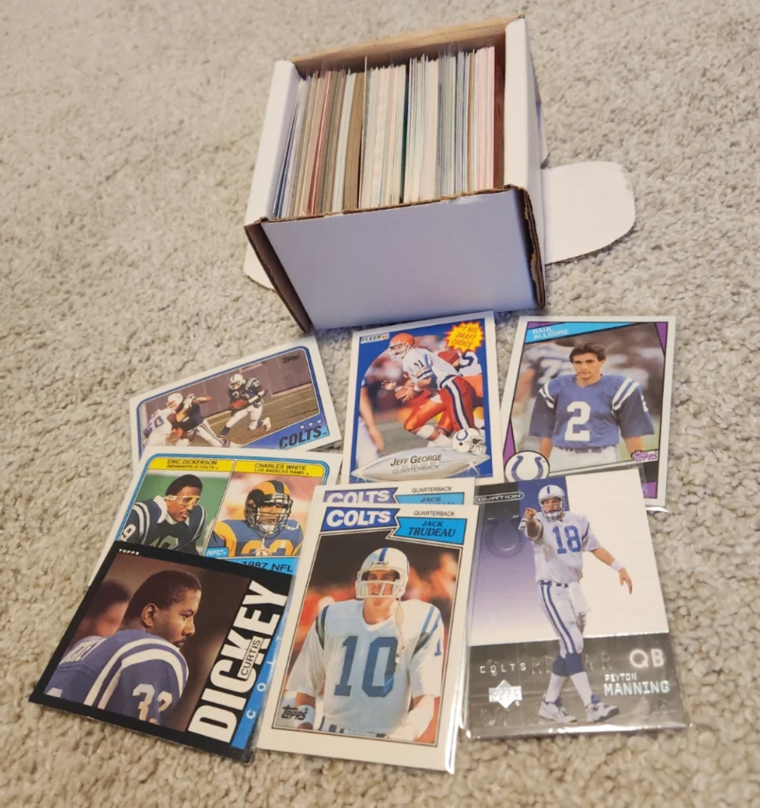 Indianapolis Colts, 200 Football Cards Team lot