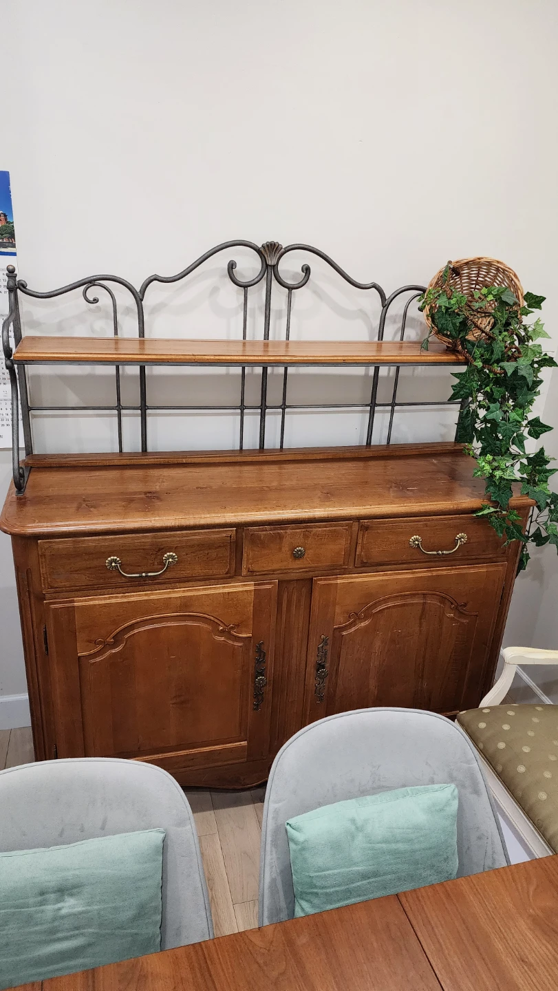 (Solid Wood)Ethan Allen Sideboard Buffet with Metal Detailing - photo 3