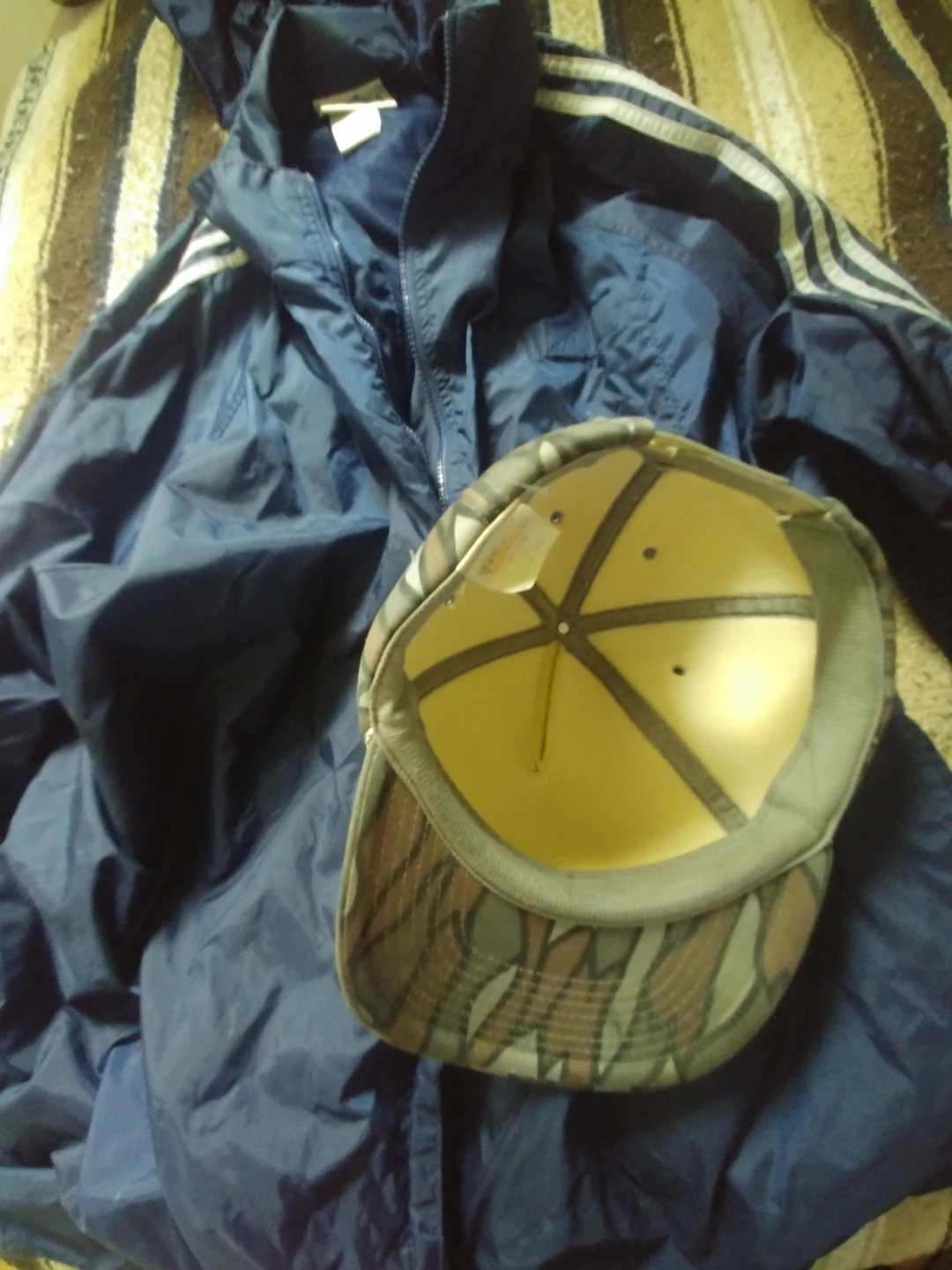 Mens Adidas rainjacket& camouflage cap - photo 2