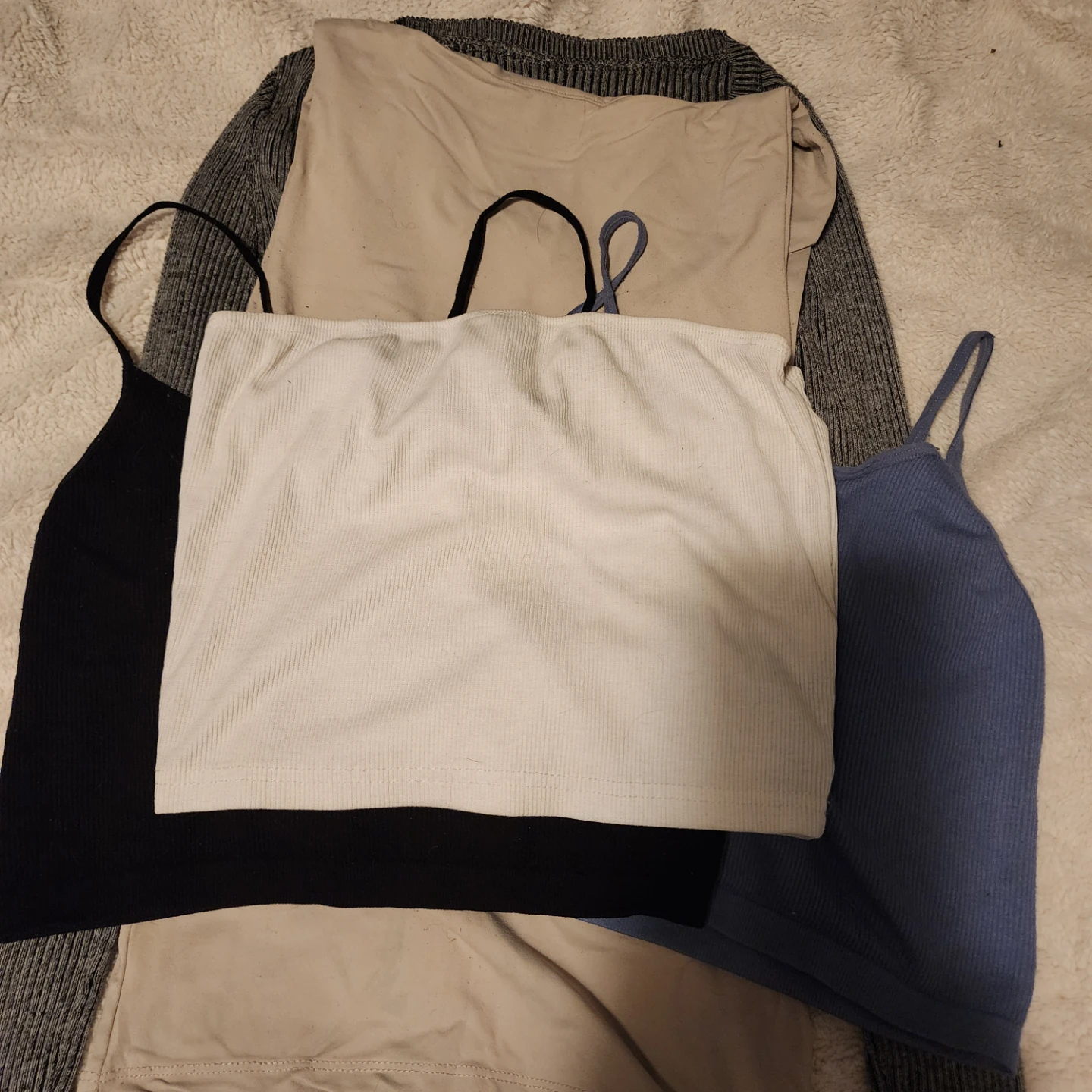Assorted Women's Tops - photo 3