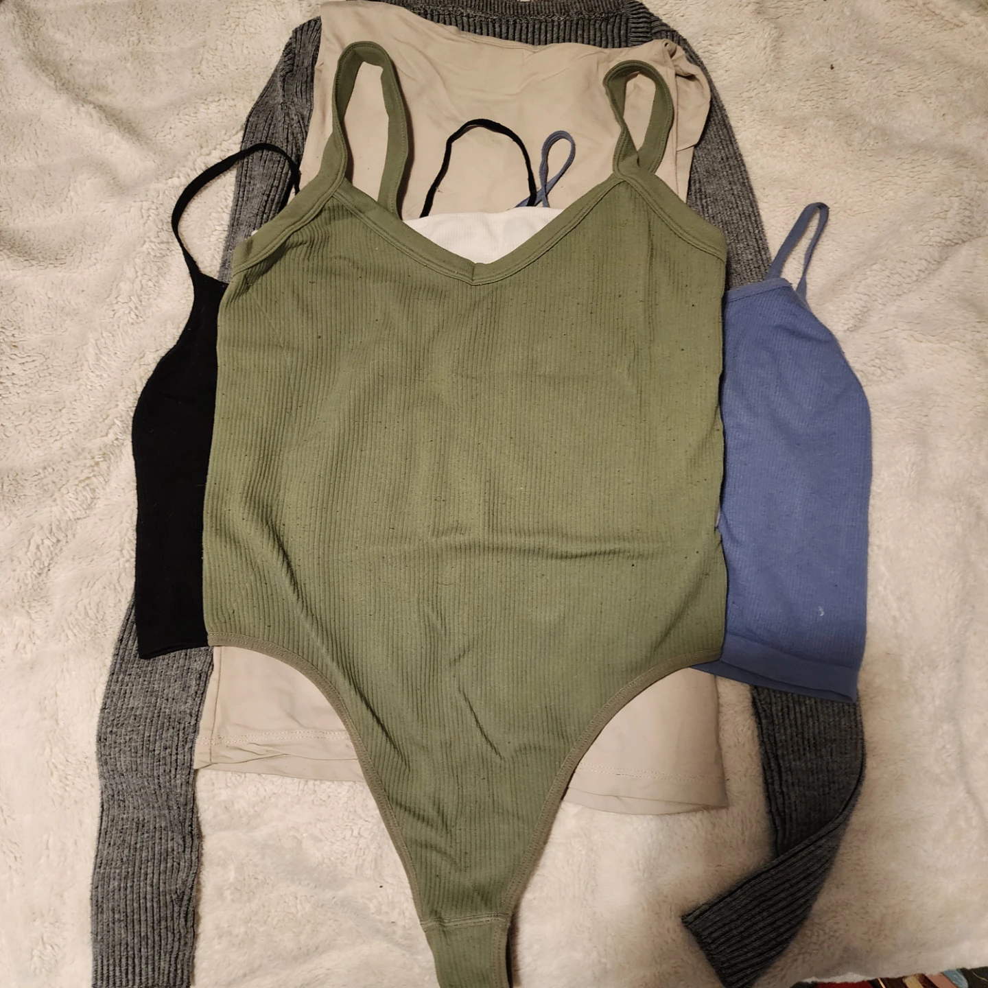 Assorted Women's Tops - photo 4