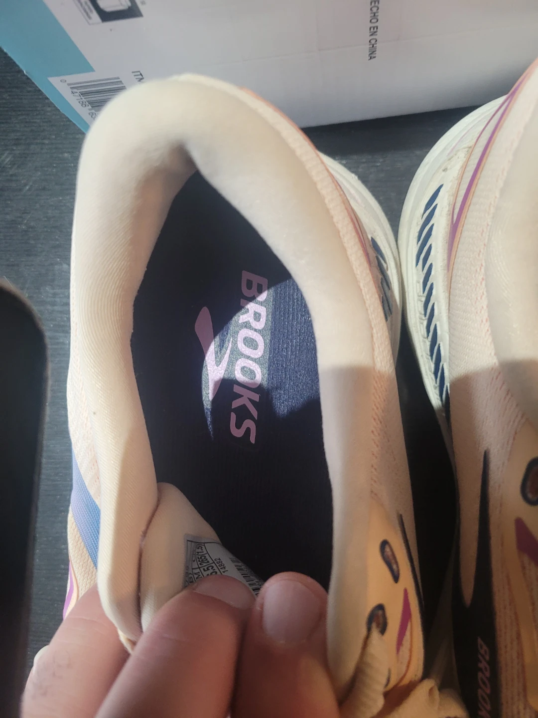 Brooks Adrenaline GTS Women's Running Shoes 9.5 - photo 4