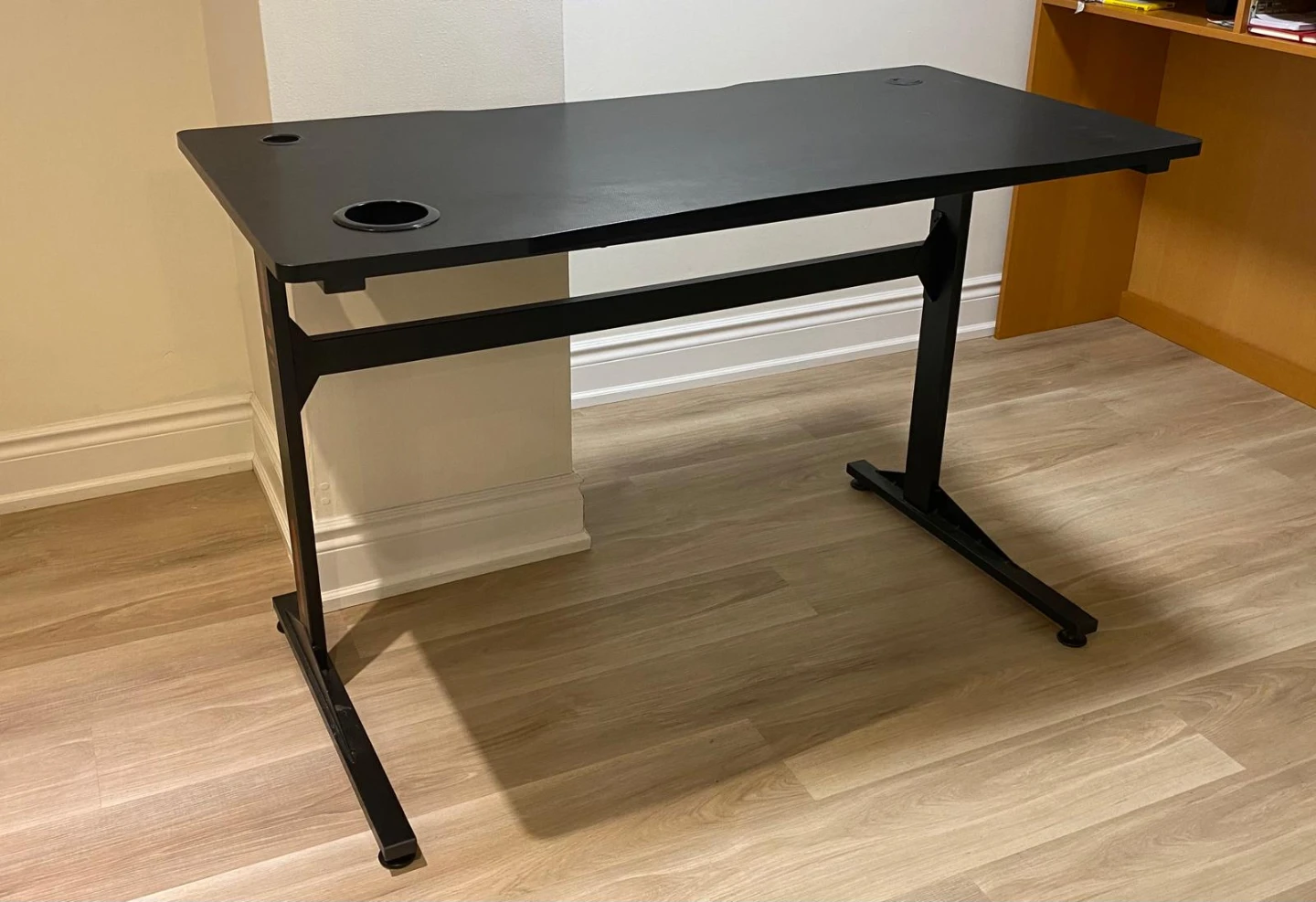 Black office desk and chair