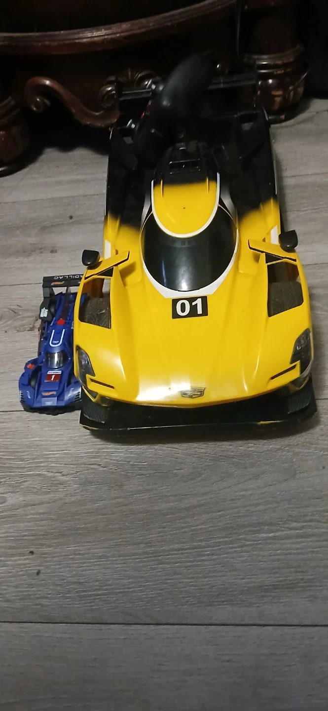 Bright RC Cadillac Race Car Toy - photo 2
