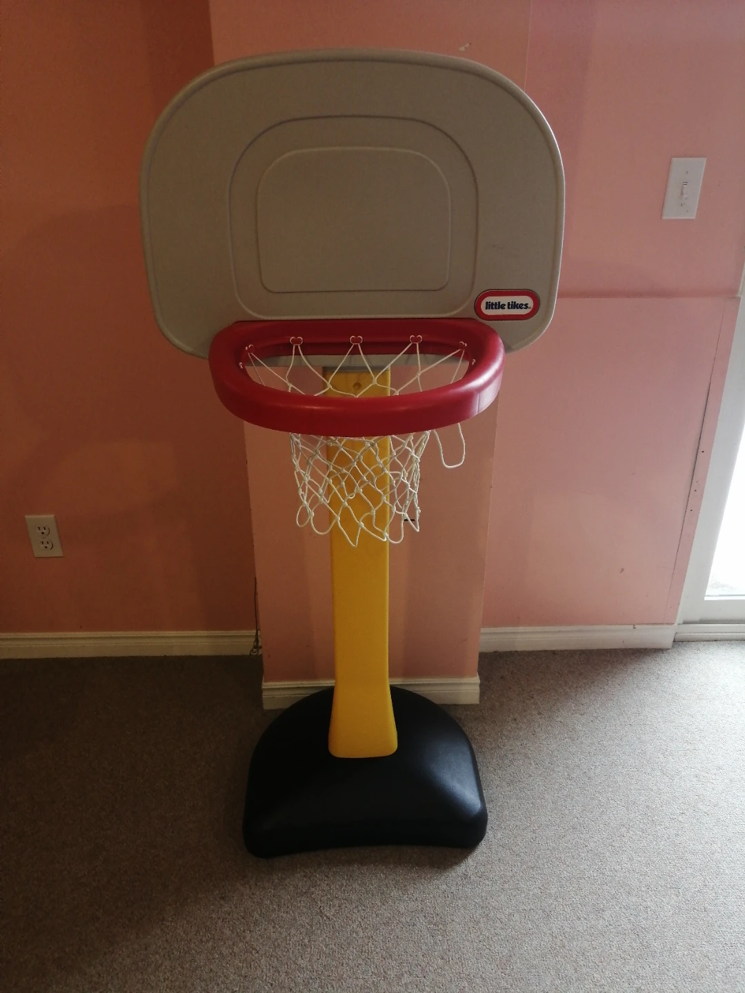 Little Tikes Adjustable Basketball Hoop
