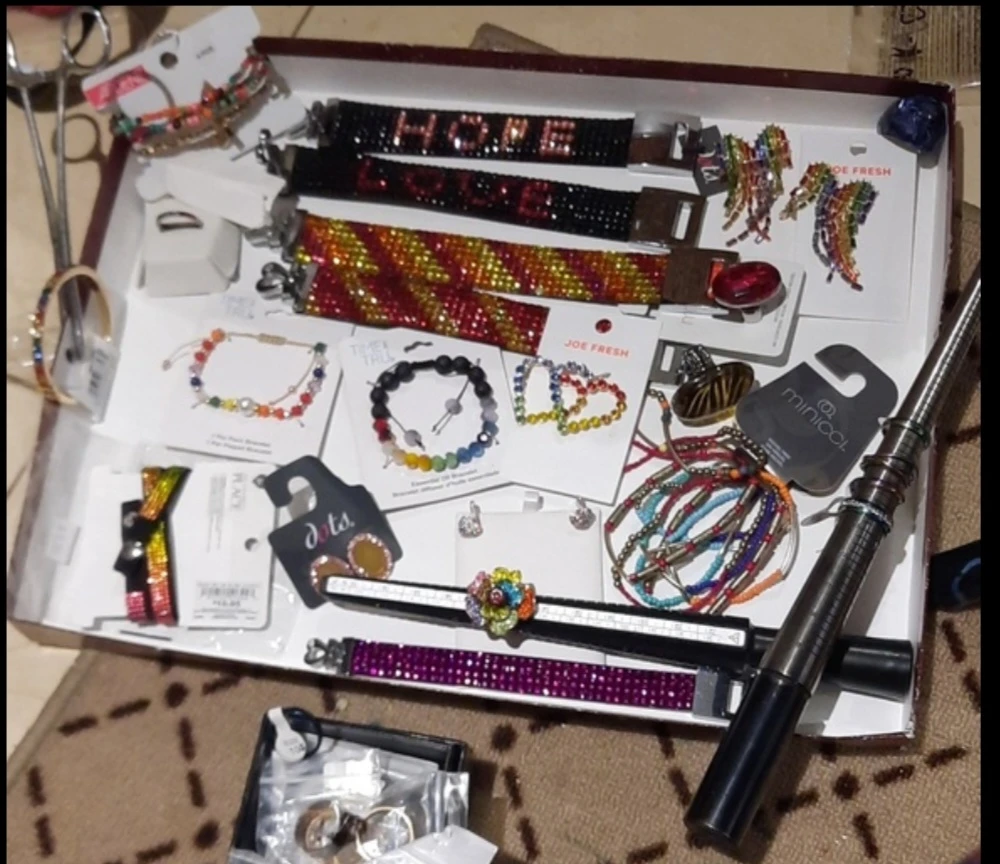 MASSIVE BUNDLE PRIDE MONTH🌈 JEWELRY ASSORTMENT - photo 2