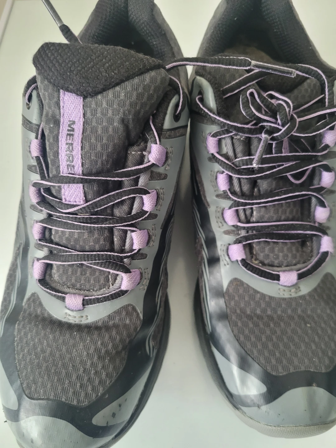 Merrell Women's Trail Running Shoes ĺ Size 8