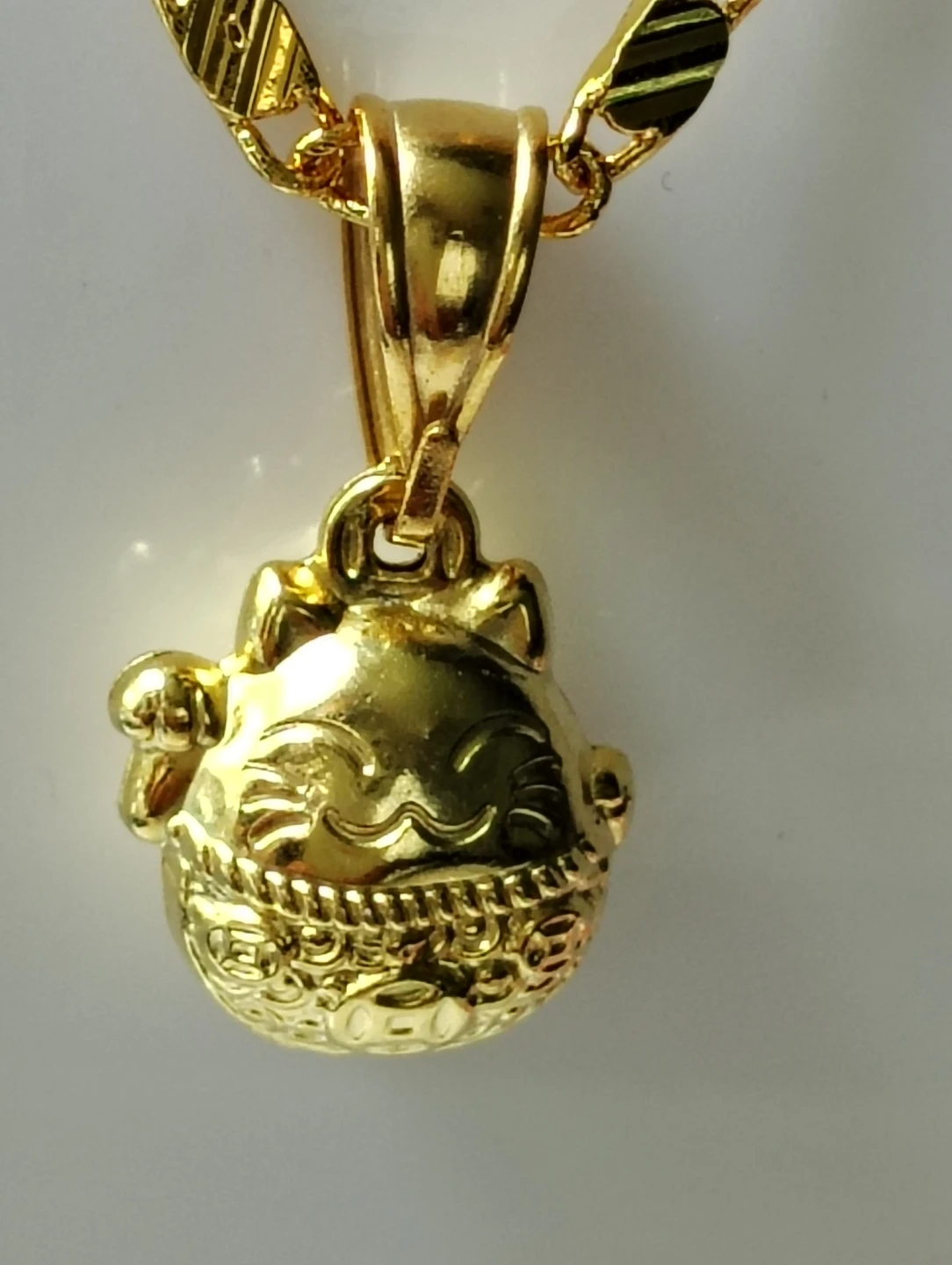Gold Tone Cat Charm Necklace