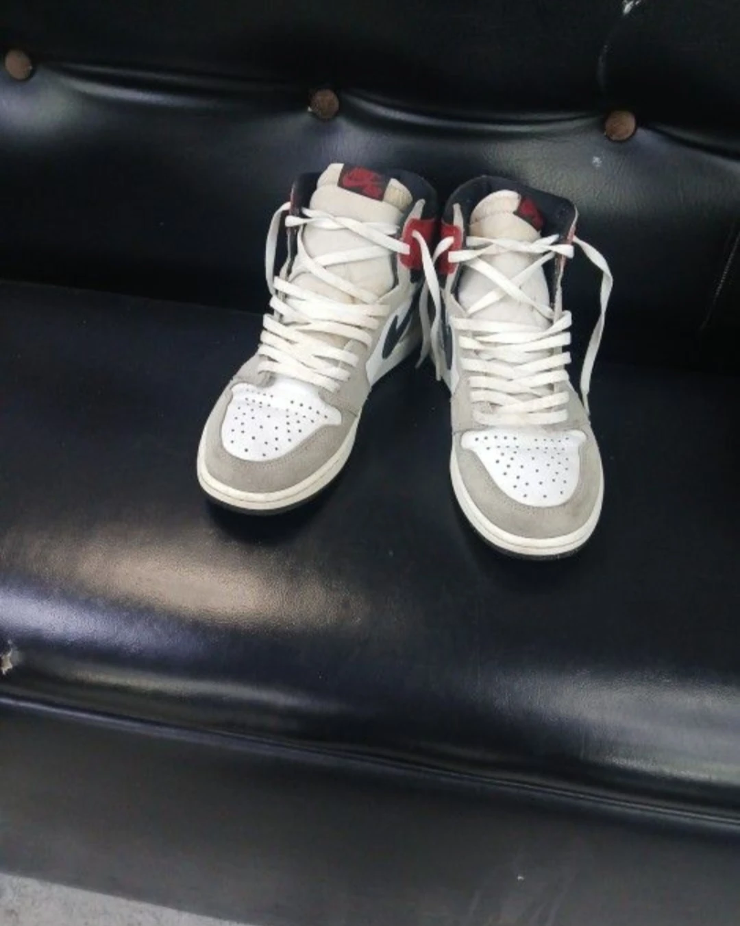 Air Jordan 1 High OG "Light Smoke Grey" Sneakers - photo 2