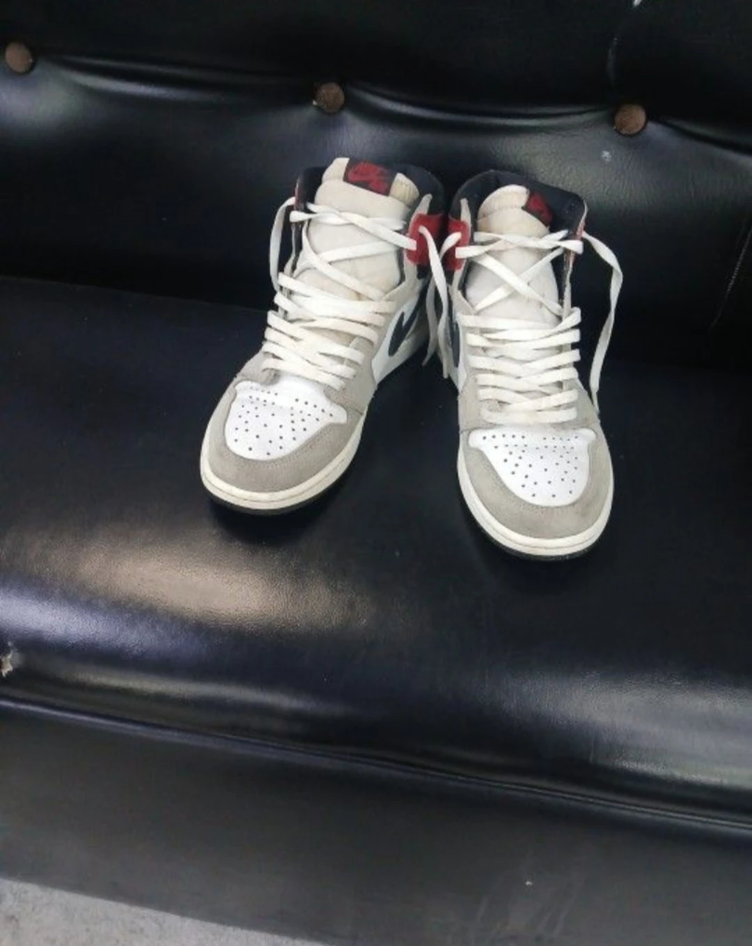 Air Jordan 1 High OG "Light Smoke Grey" Sneakers - photo 3