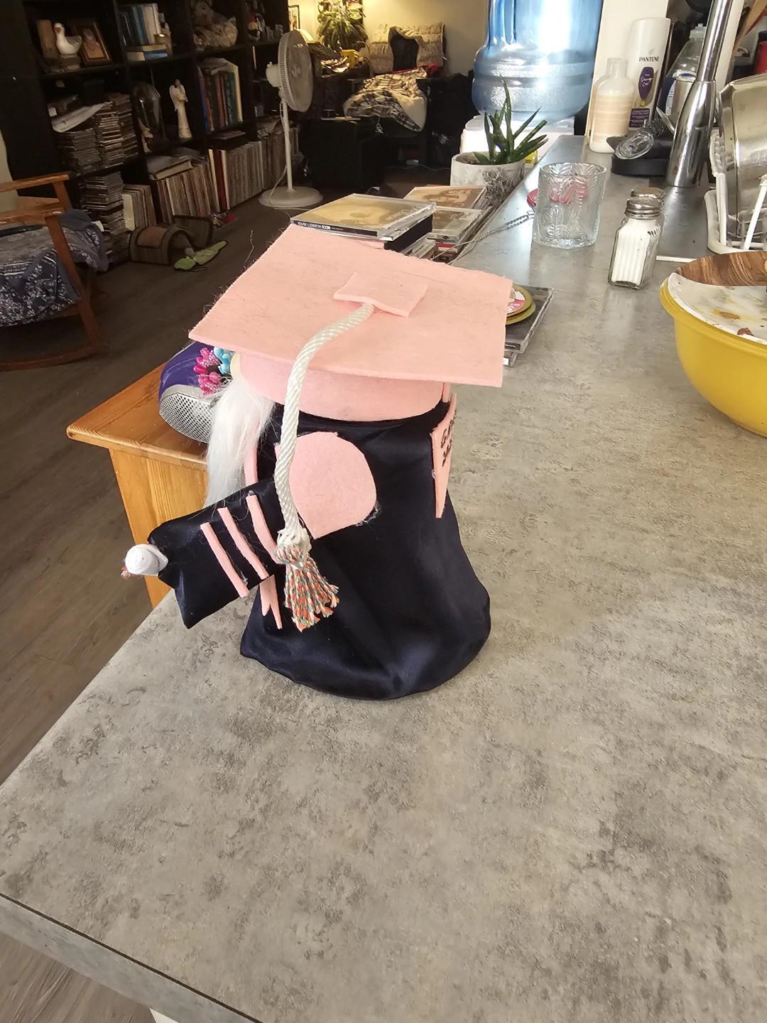 Graduation Gnome Decoration - photo 2