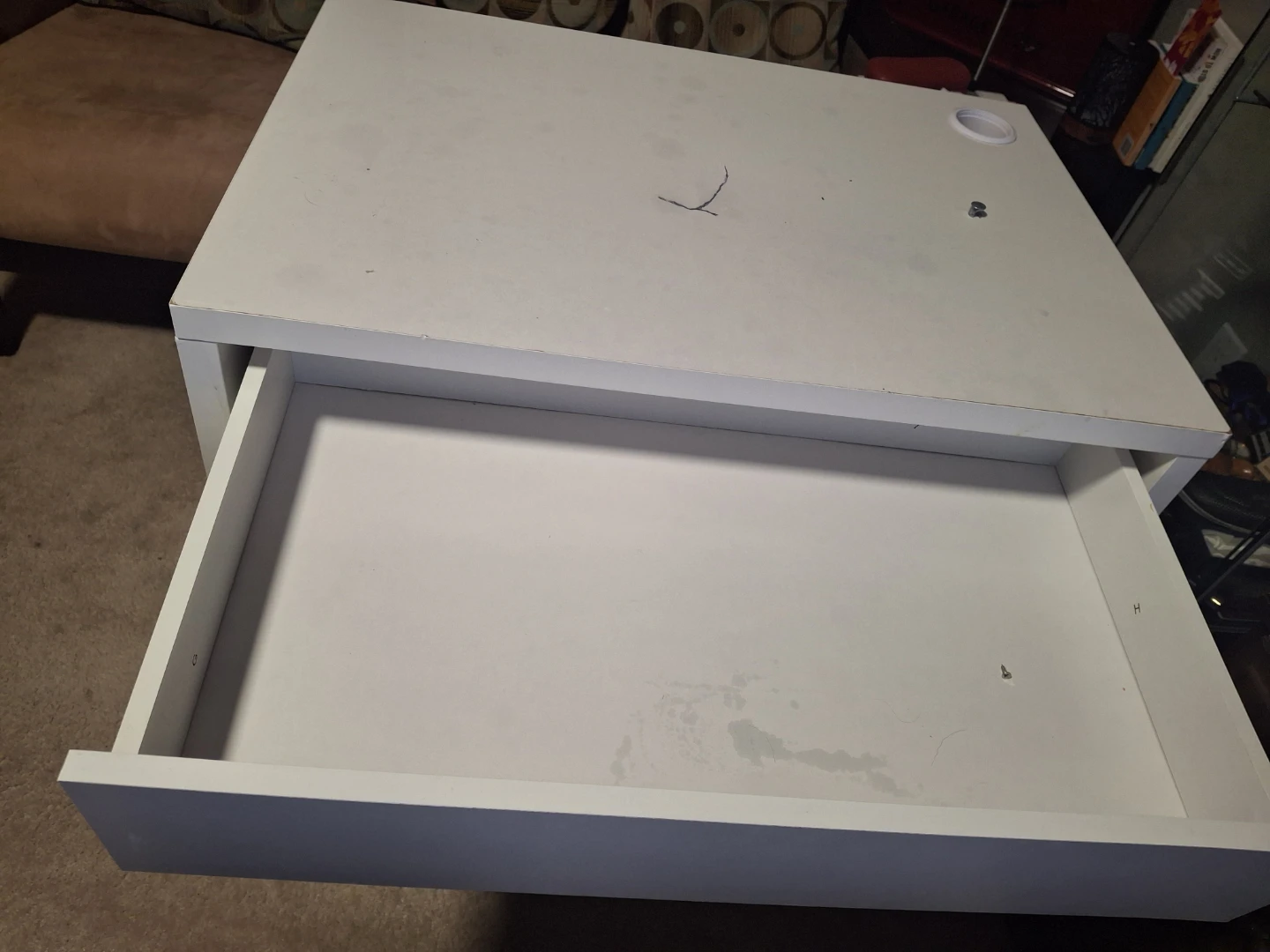 White Desk with Drawer - photo 2