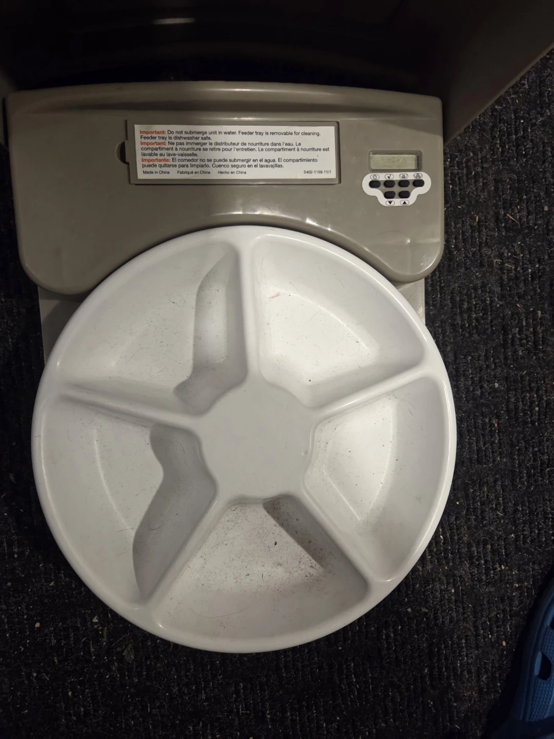 PetSafe Automatic Pet Feeder - photo 2