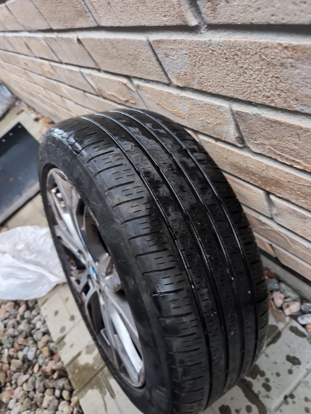 Set of 4 2016 BMW X1 all season tires with rims - photo 2