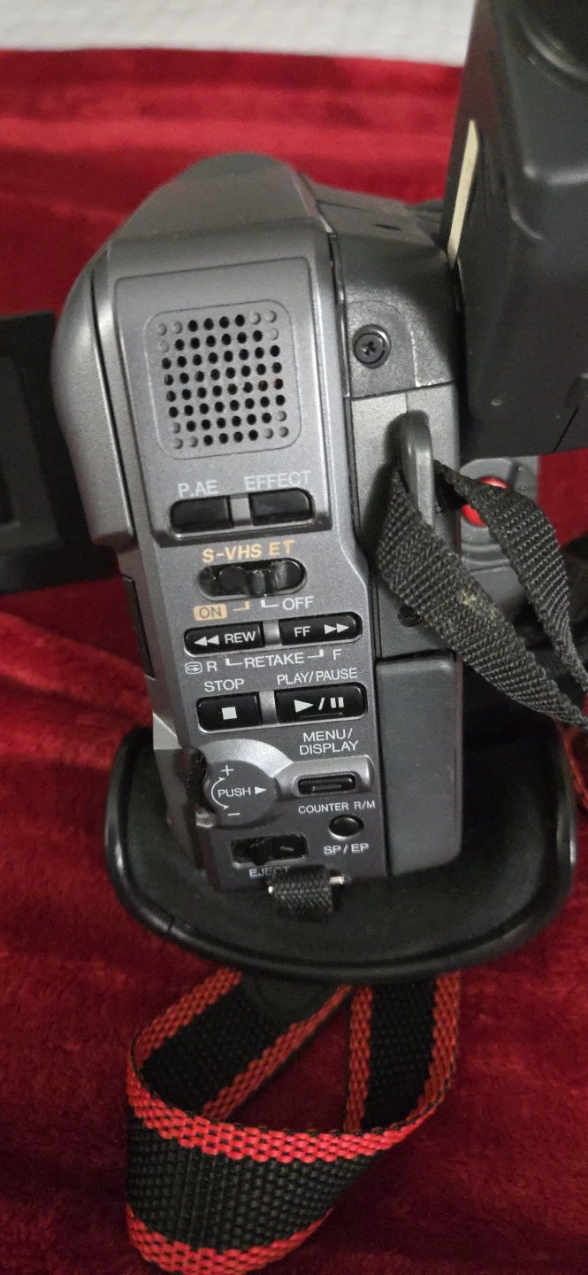 JVC. Video camera. - photo 3
