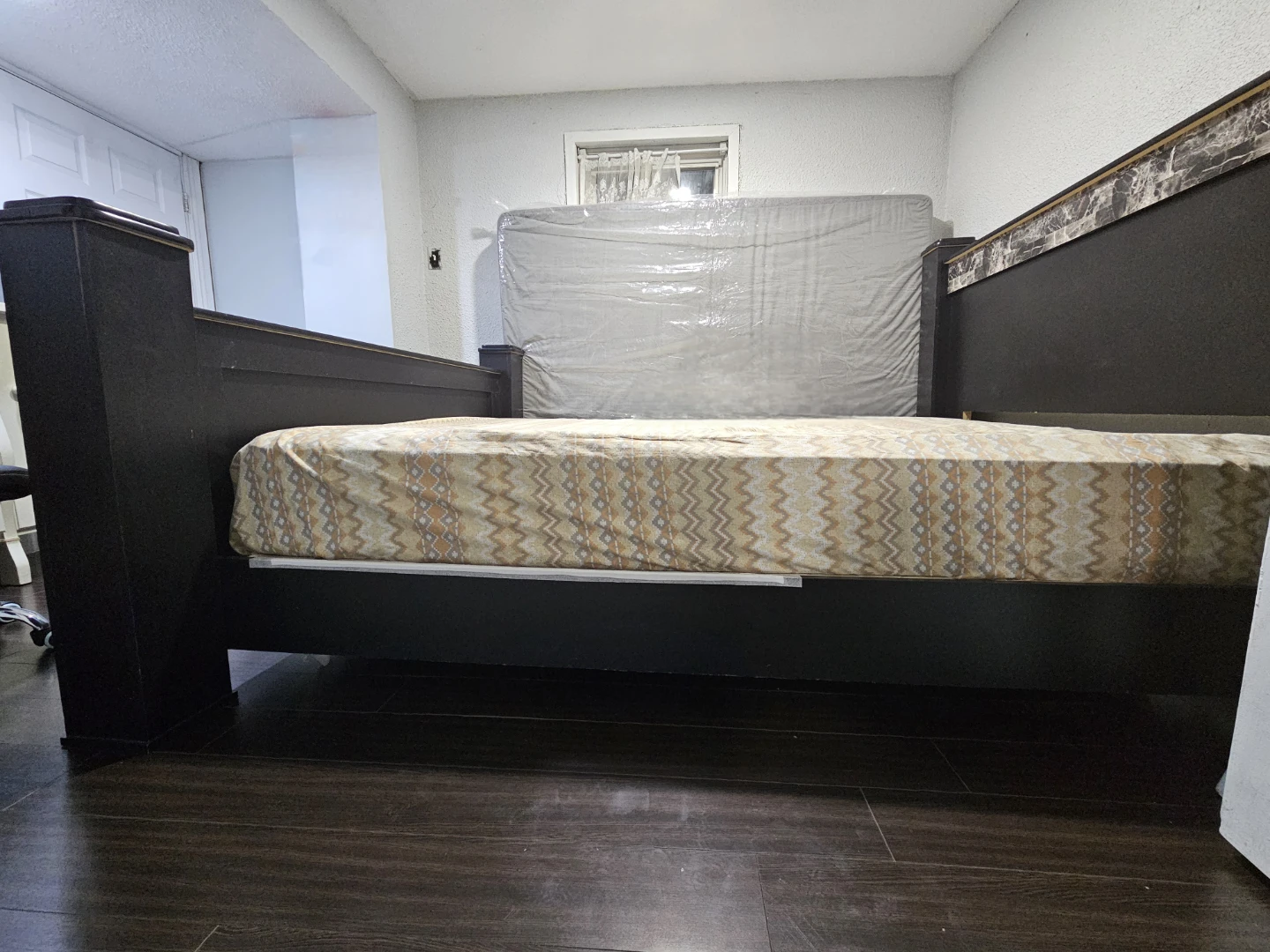 Black Queen Bed Frame with Marble Accents - photo 5