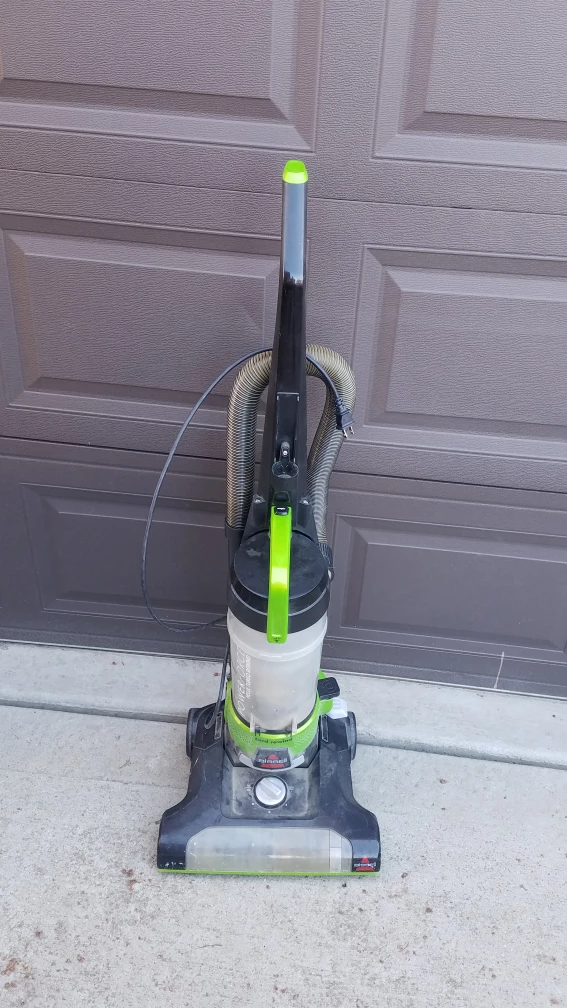 Bissell Vacuum Cleaner