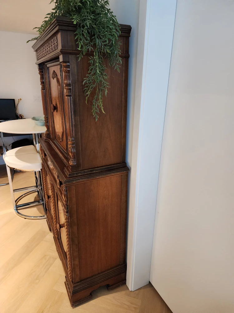 Vintage Wooden China Cabinet - photo 4