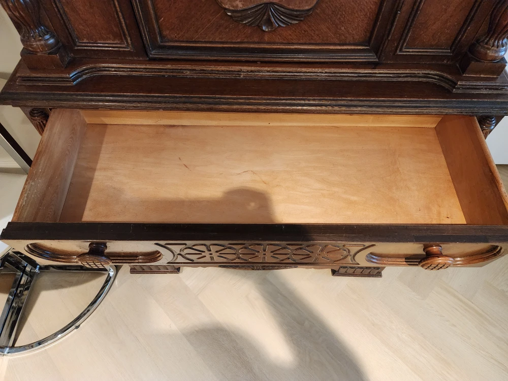 Vintage Wooden China Cabinet - photo 5