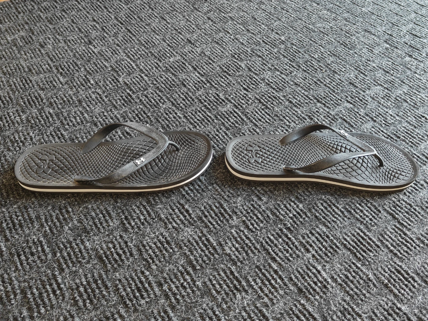 Under Armour Men Atlantic Dune Flip Flop Sandals - Size 10 / 11 - photo 4