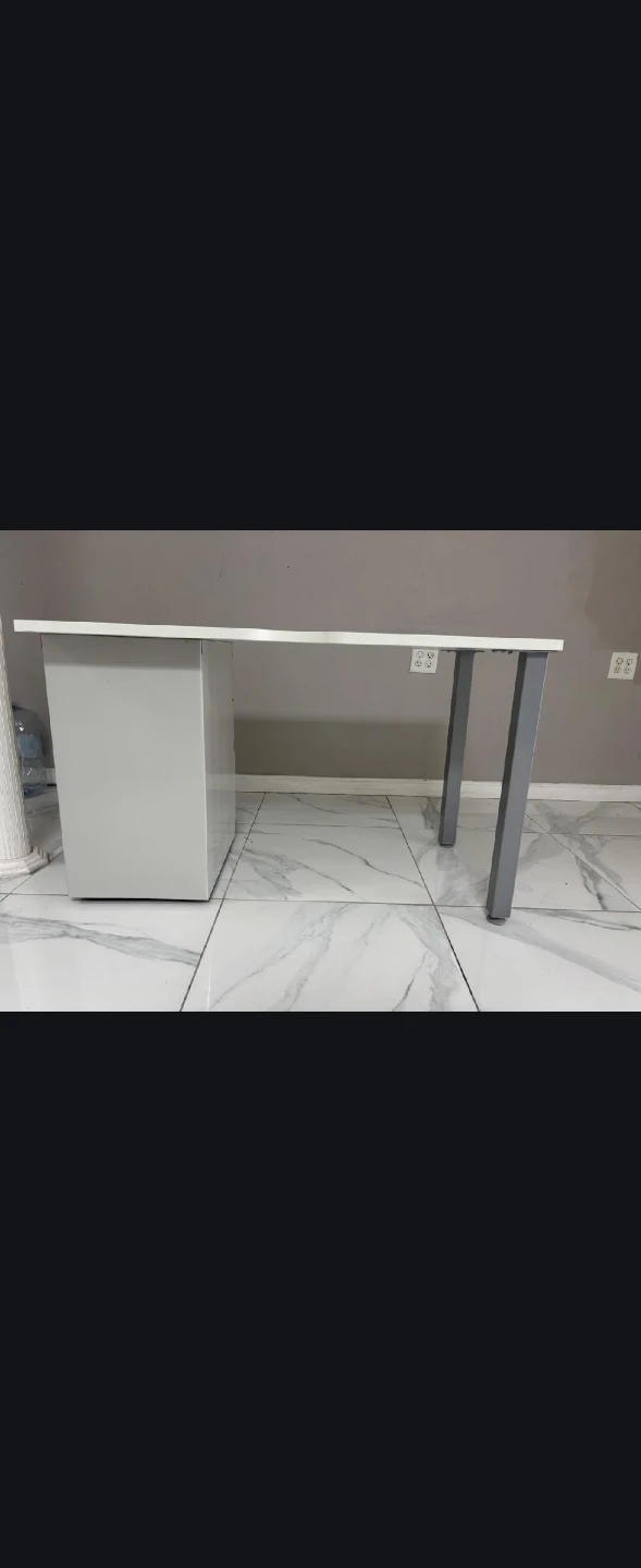 5- Office Desk with 3 Drawer Pedestal