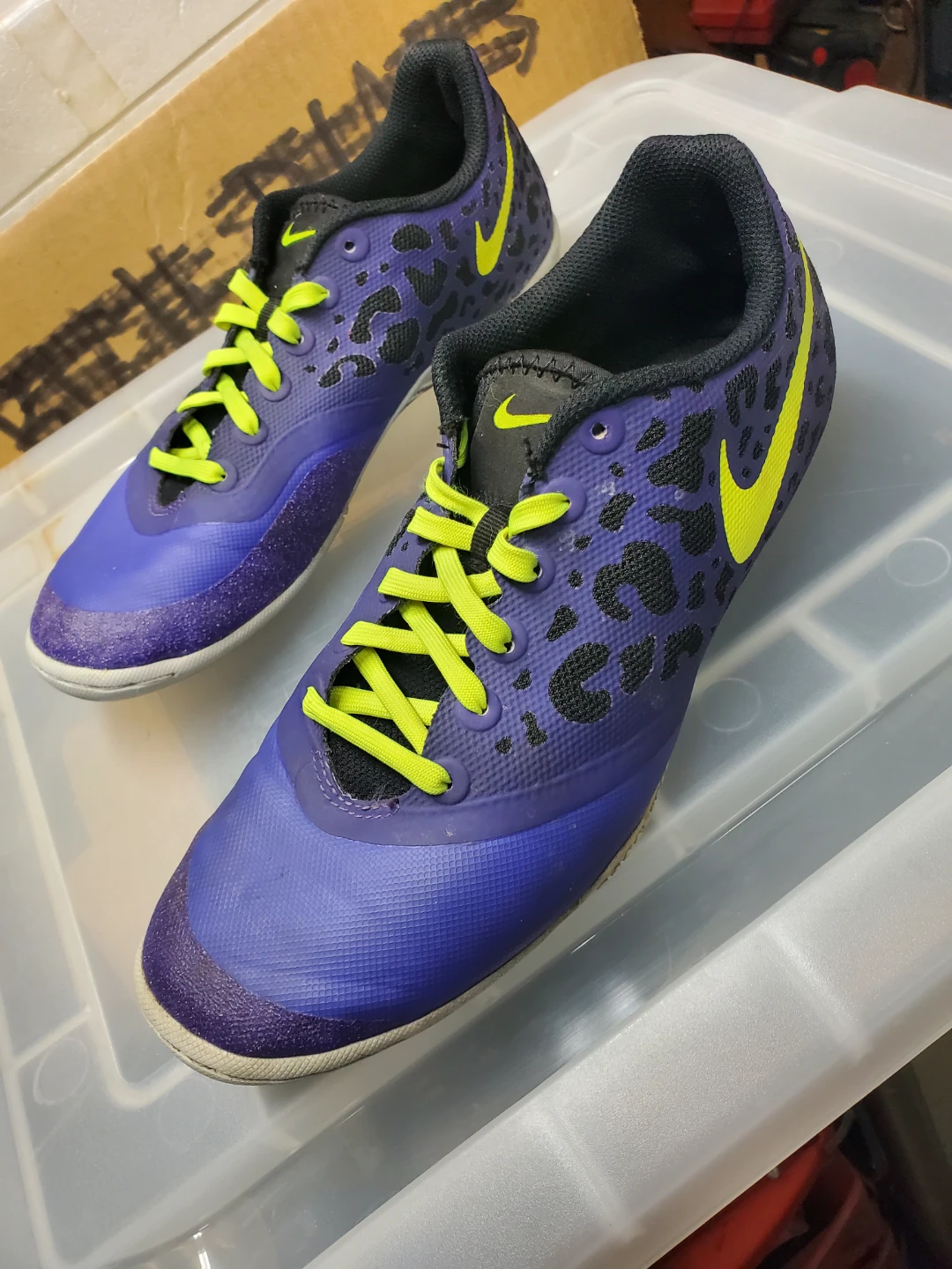 Nike Elastico Pro II purple and volt colorway Size 7.5 - photo 2
