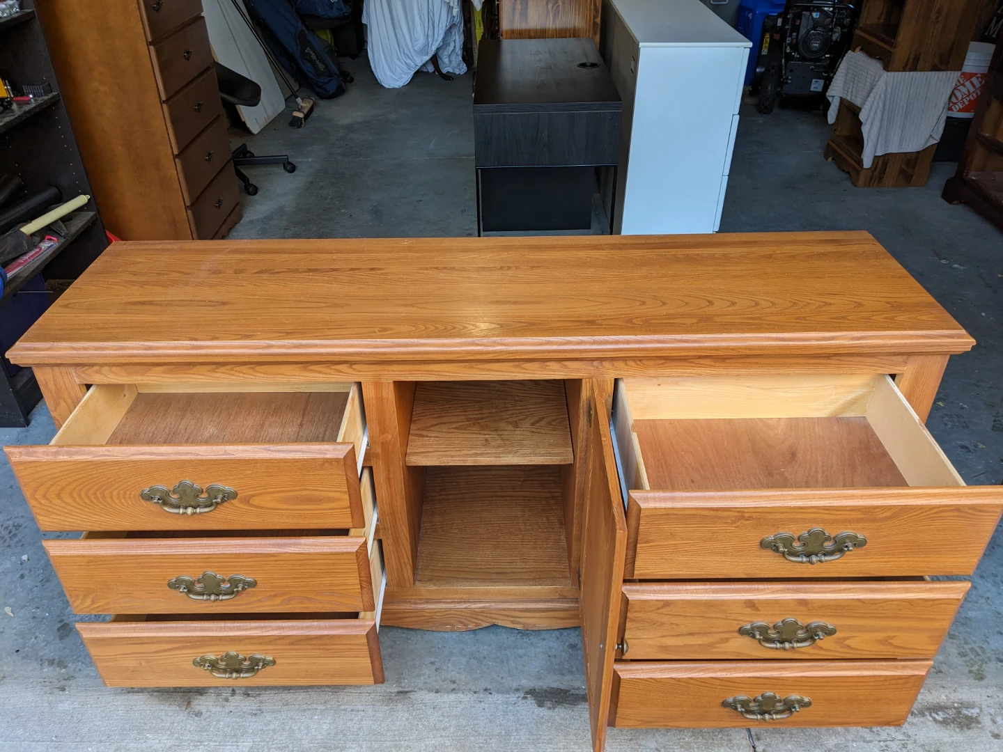 6 Drawer Dresser/Cabinet Combo in Solid Oak - photo 4