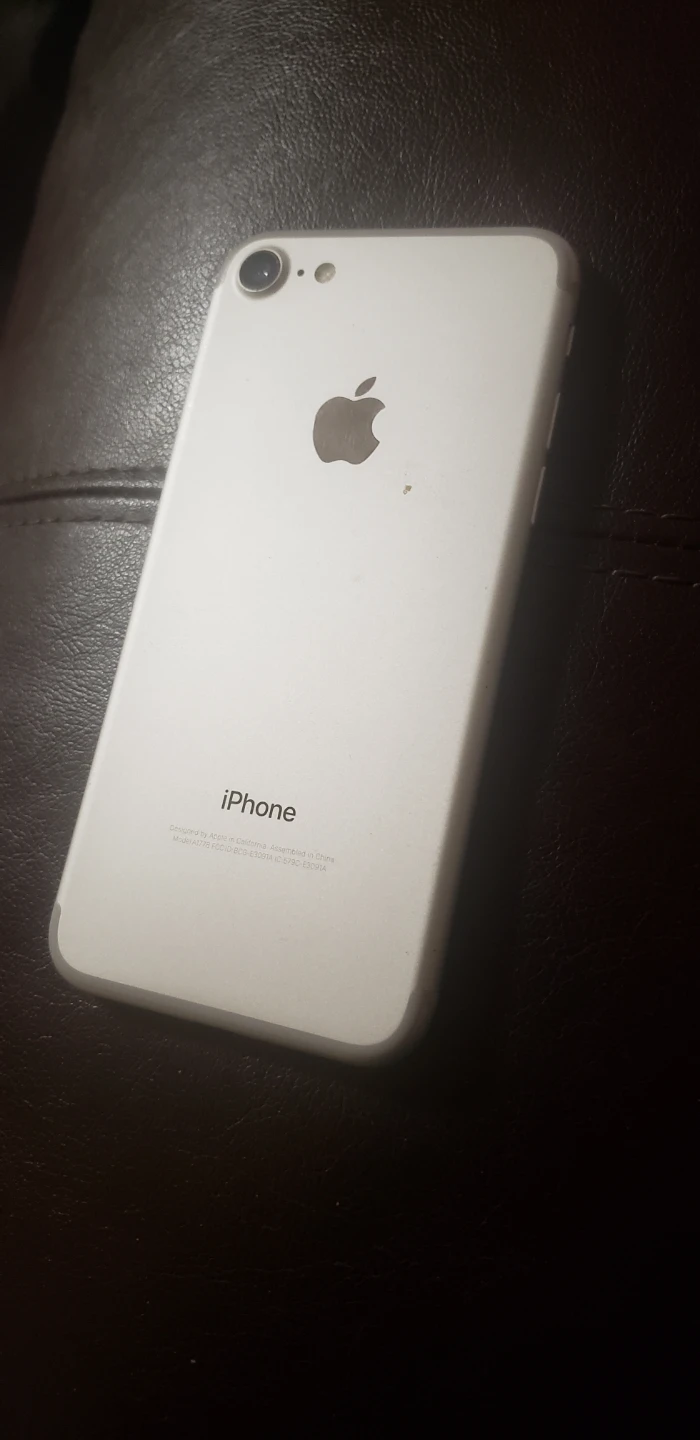 Apple iPhone 7 - Silver - photo 2