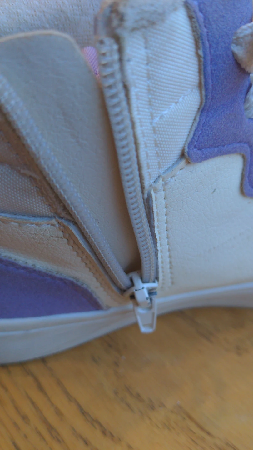 Joe Fresh High-Top Sneakers - Size 2 - photo 3