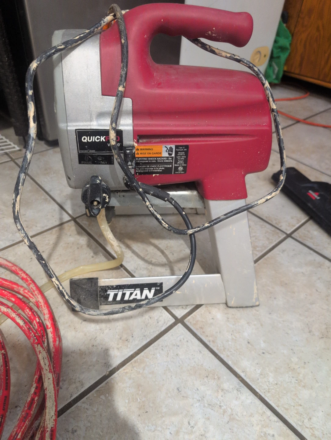 Titan XT 450 Airless Paint Sprayer - photo 2
