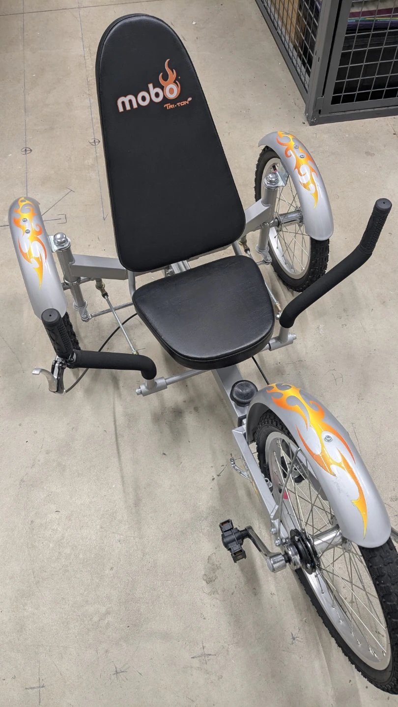 Mobo Tri sit 'n' Spin Tricycle - photo 2