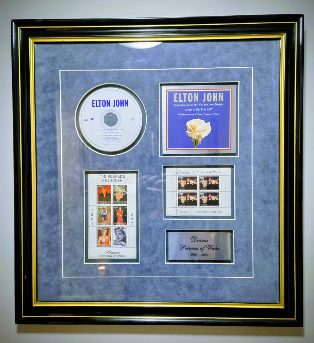 Elton John & Princess Diana Memorabilia Framed Display - photo 4
